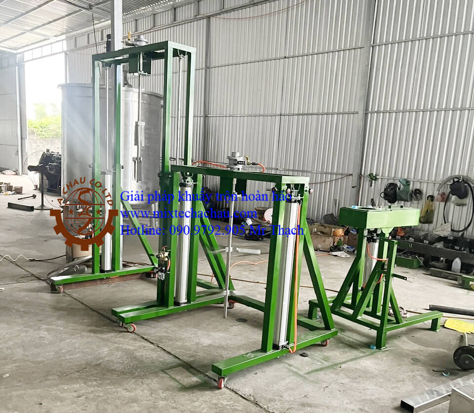 Máy khuấy dùng cho hoá chất giá tot