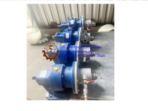 Motor khí nén kèm hộp số giảm tốc